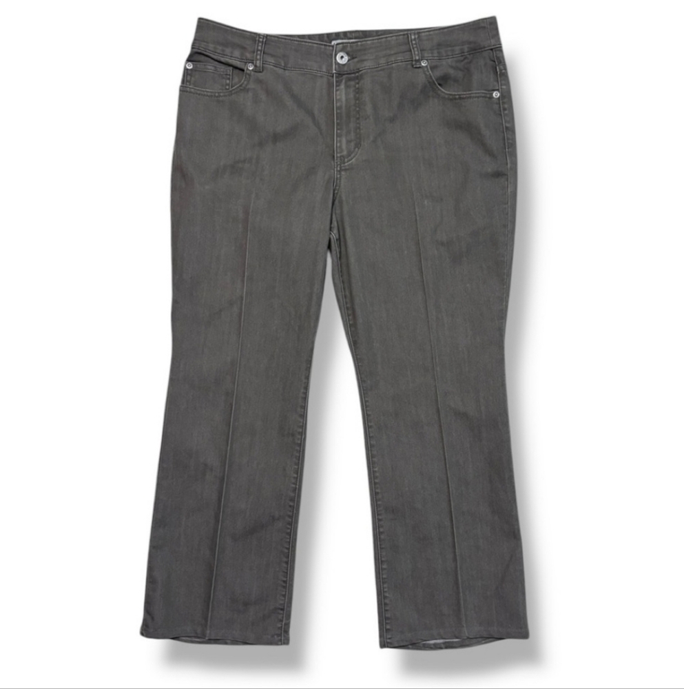 CHICO’S Platinum Denim Grey Mid Rise Straight Leg Jeans Size 3 Short